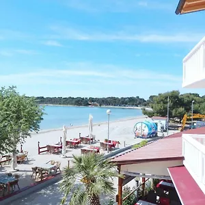  Apartment Mark - 10 M From Sea